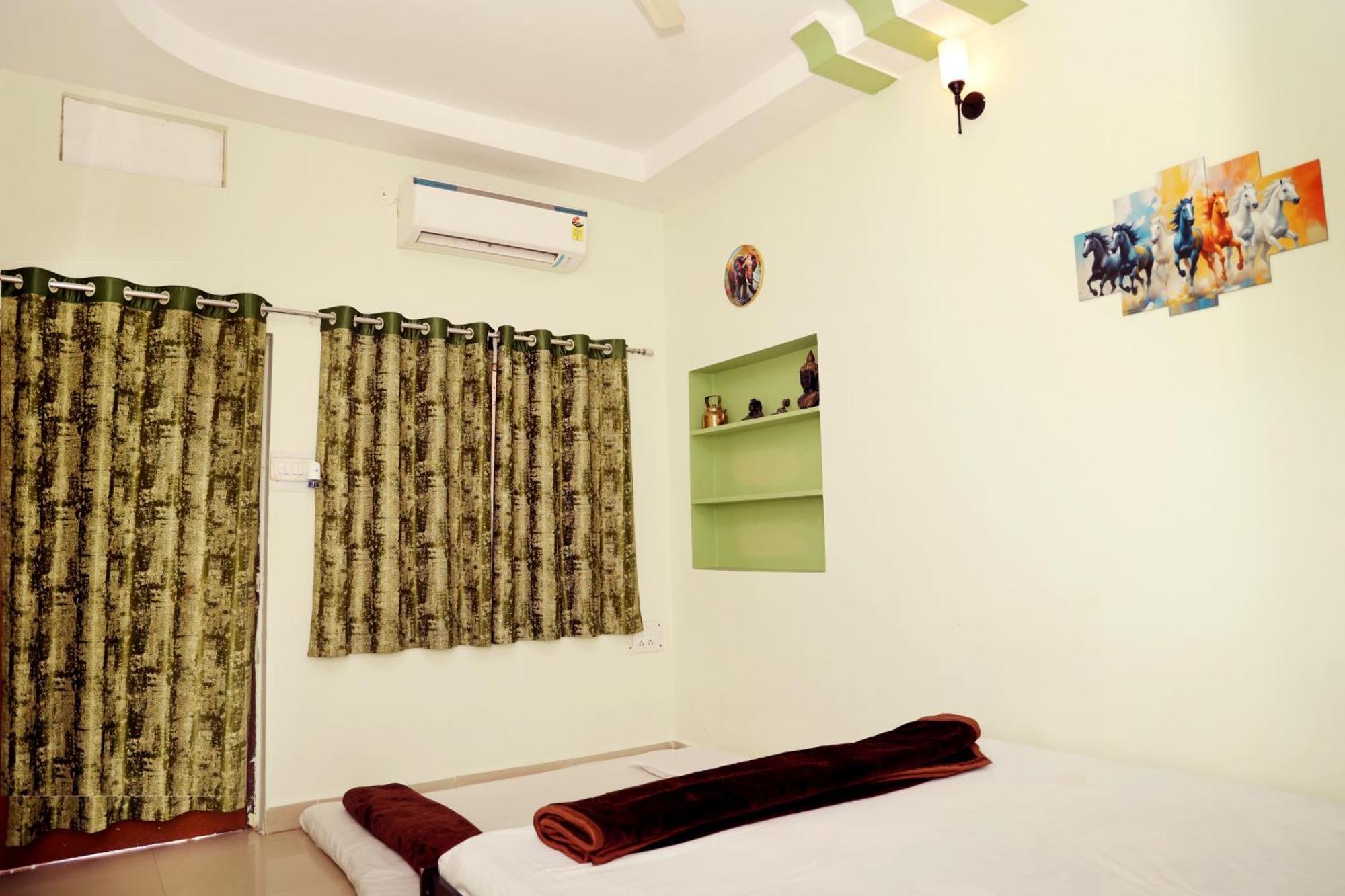 Shree Vinayak Guest House Ujjain Exterior photo